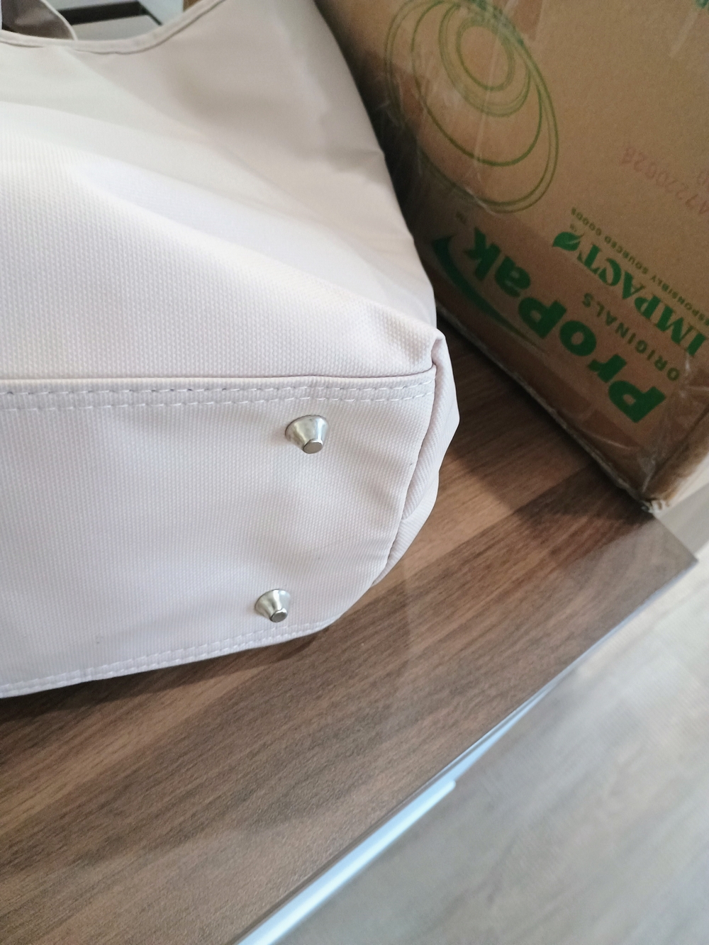 The Sak Everyday Tote Bag in Light Beige - Picture 7 of 10